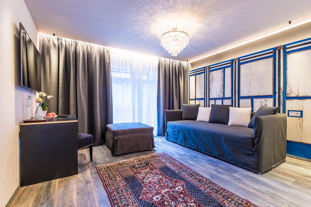 Adler Suite & Stube Вилабаса Екстериор снимка
